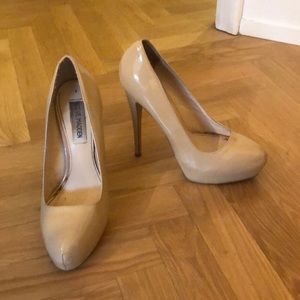 Steve Madden pumps